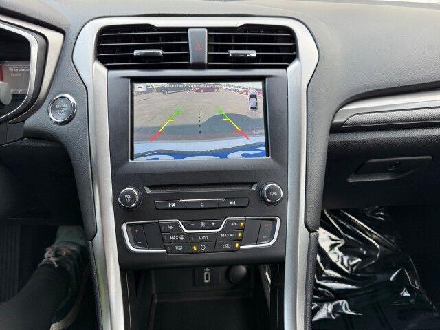 2017 Ford Fusion SE  TX