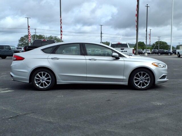 2017 Ford Fusion SE  TX