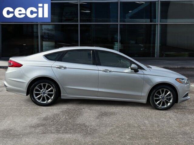 2017 Ford Fusion SE  TX
