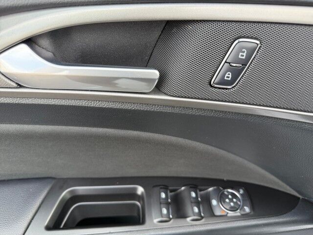 2017 Ford Fusion SE  TX