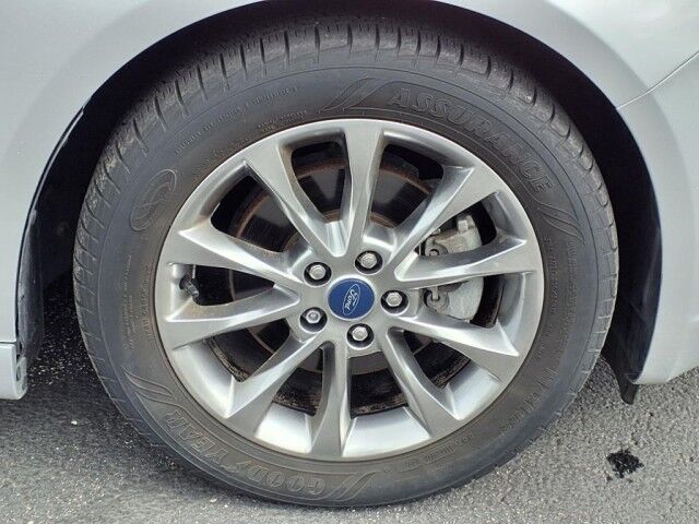 2017 Ford Fusion SE  TX