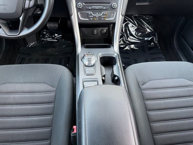 2017 Ford Fusion SE  TX