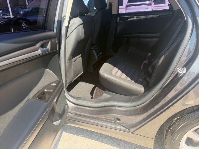 2017 Ford Fusion SE Gainesville TX