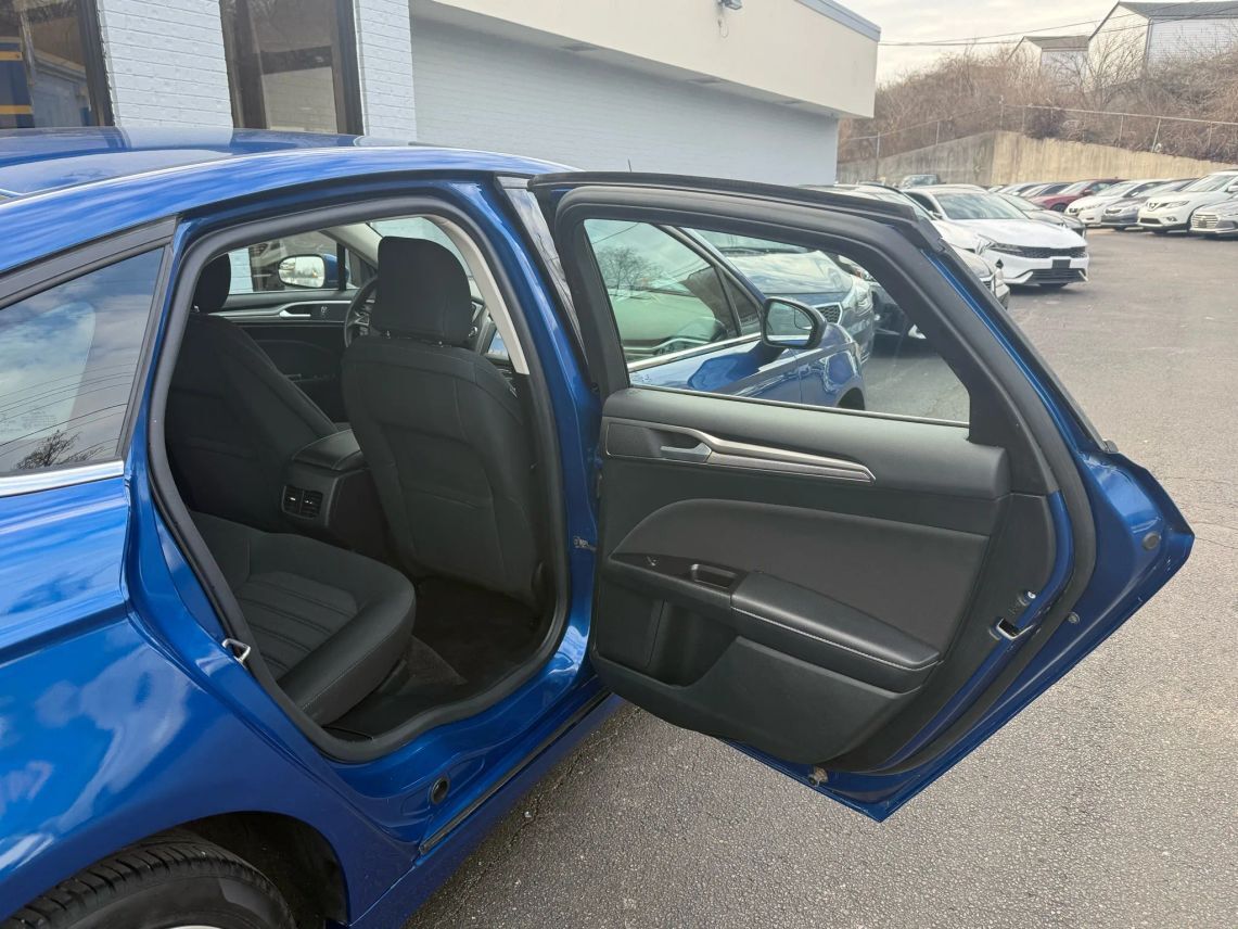 2017 Ford Fusion SE Sedan 4D Cincinnati OH