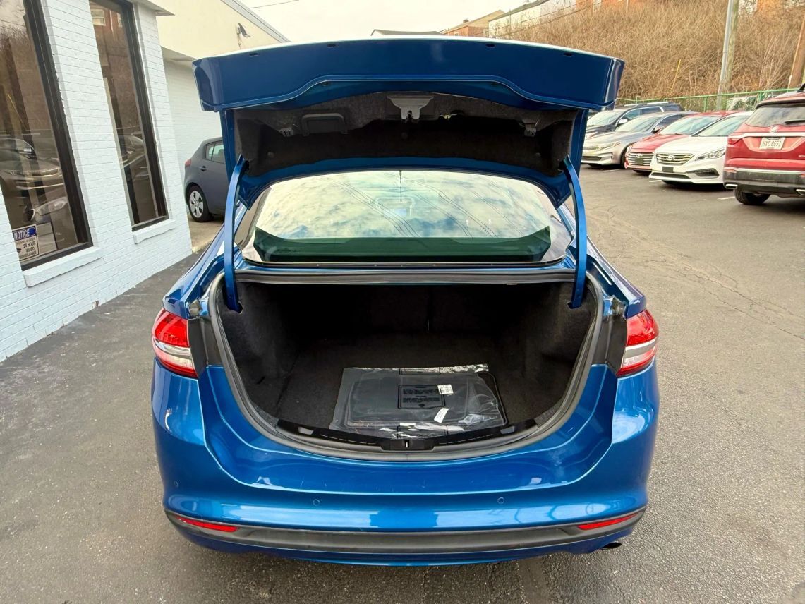 2017 Ford Fusion SE Sedan 4D Cincinnati OH