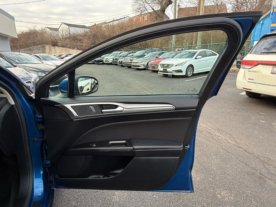 2017 Ford Fusion SE Sedan 4D Cincinnati OH