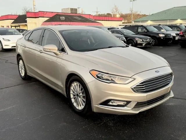 2017 Ford Fusion SE Sedan 4D