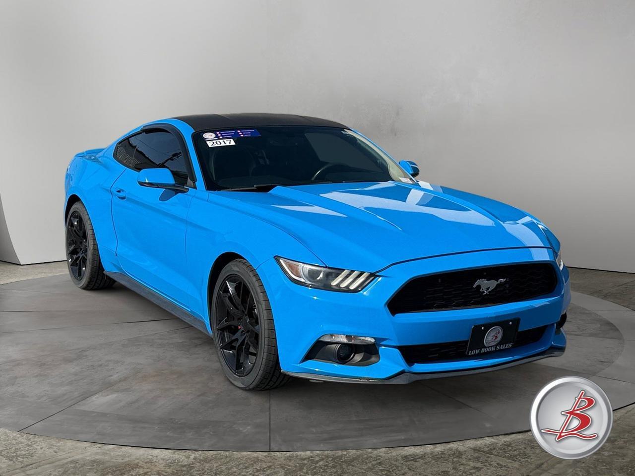 2017 Ford MUSTANG