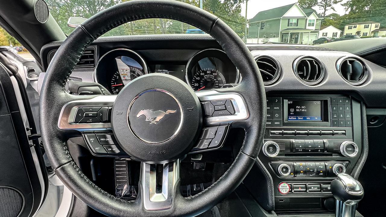 2017 Ford Mustang GT, BACKUP CAMERA, PARKING SENSORS, BLUETOOTH