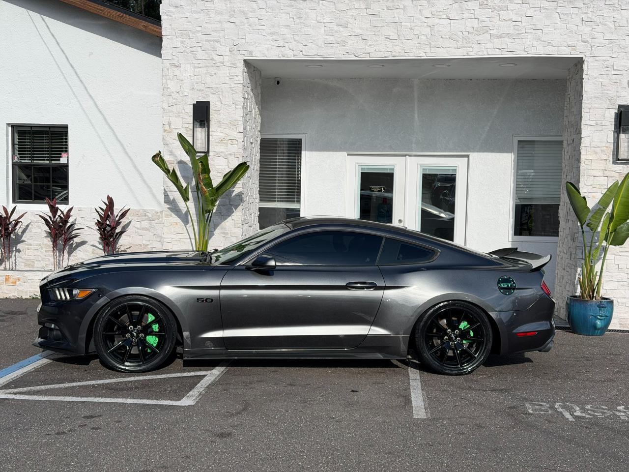 2017 Ford Mustang GT Fastback