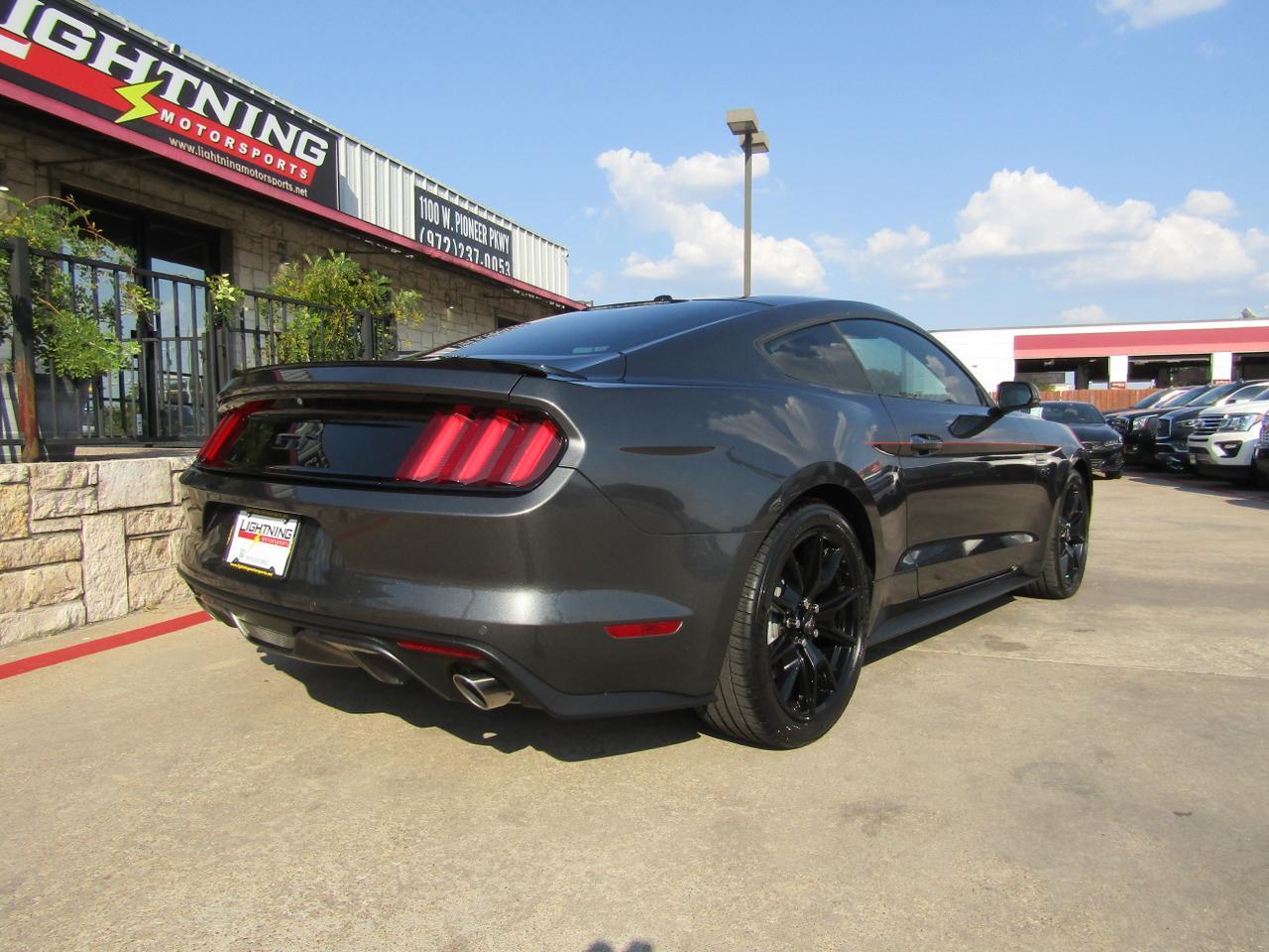 2017 Ford Mustang GT Premium Fastback Grand Prairie TX