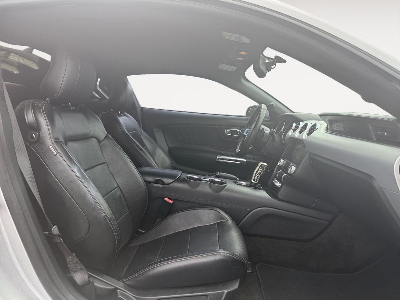 2017 Ford Mustang GT Premium, HEATED AND VENTILATED SEATS, BACKUP CAMERA, REAR SPOILER, POWER MIRRORS, HEATED MIRRORS, BLACK WHEELS, COME AND TEST DRIVE THIS MUSTANG TODAY! Norfolk VA