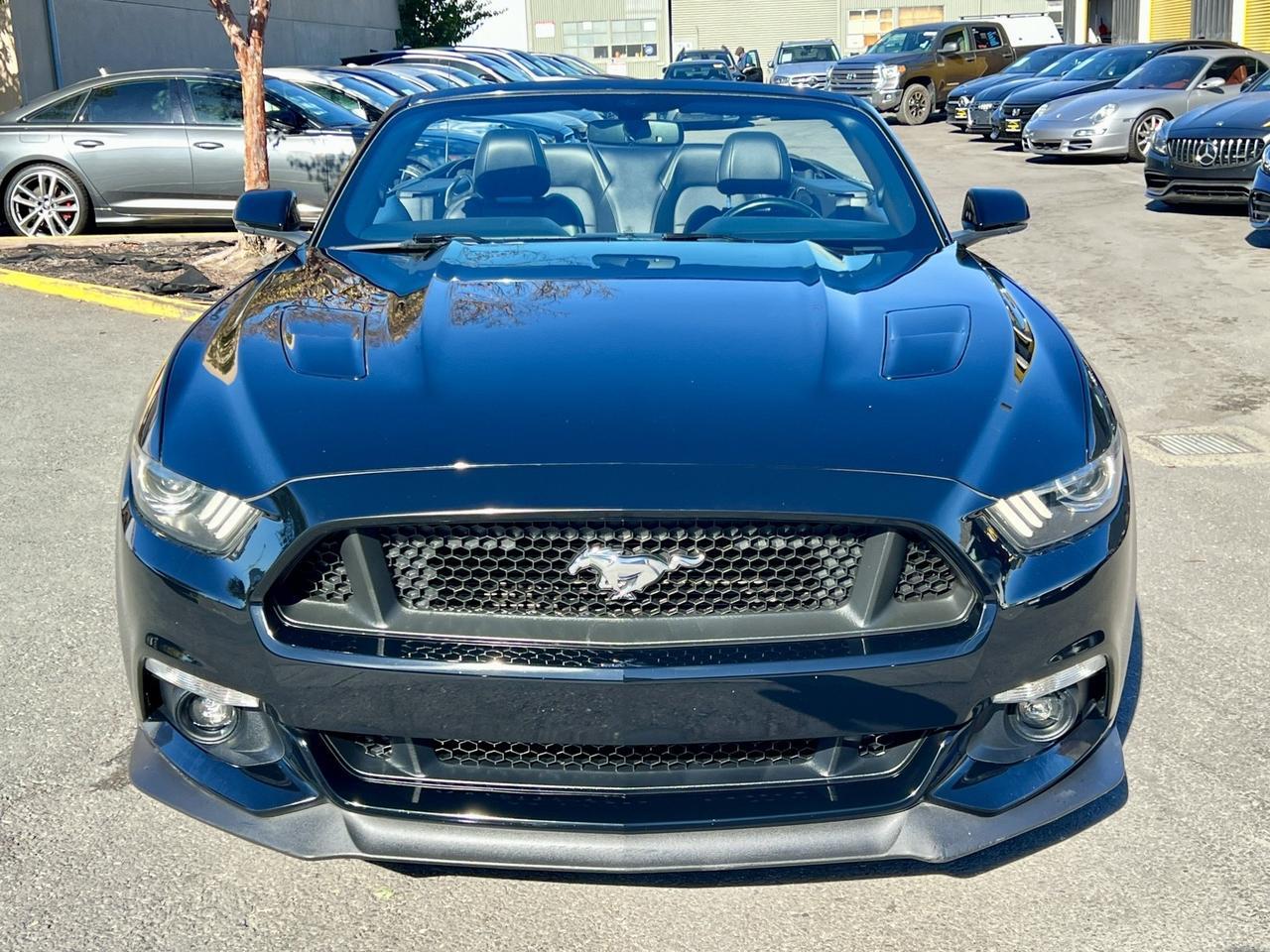2017 Ford Mustang GT Premium photo 2