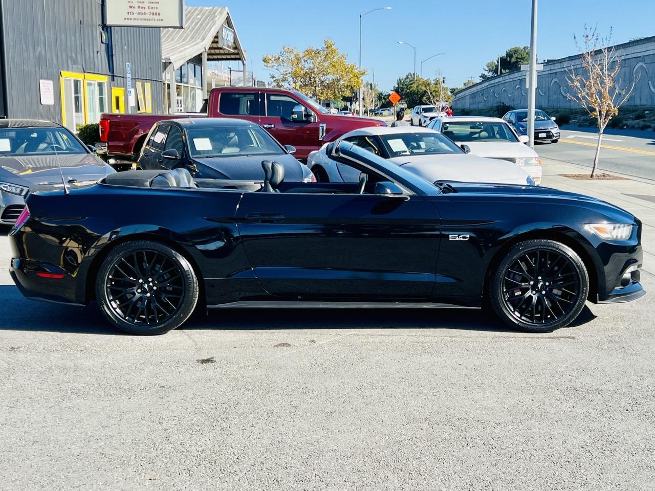 2017 Ford Mustang GT Premium photo 4