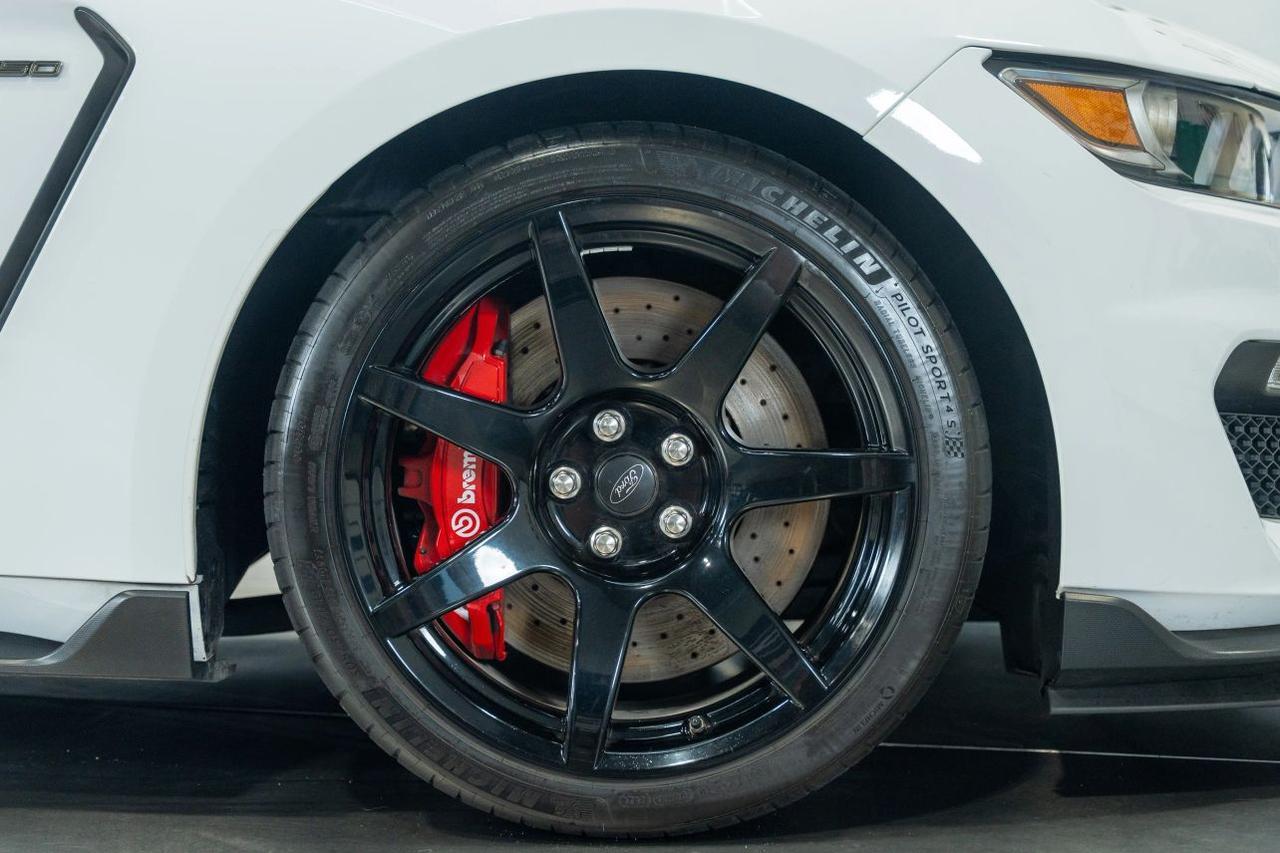 2017 Ford Mustang Shelby GT350R Coupe 2D St. Louis MO