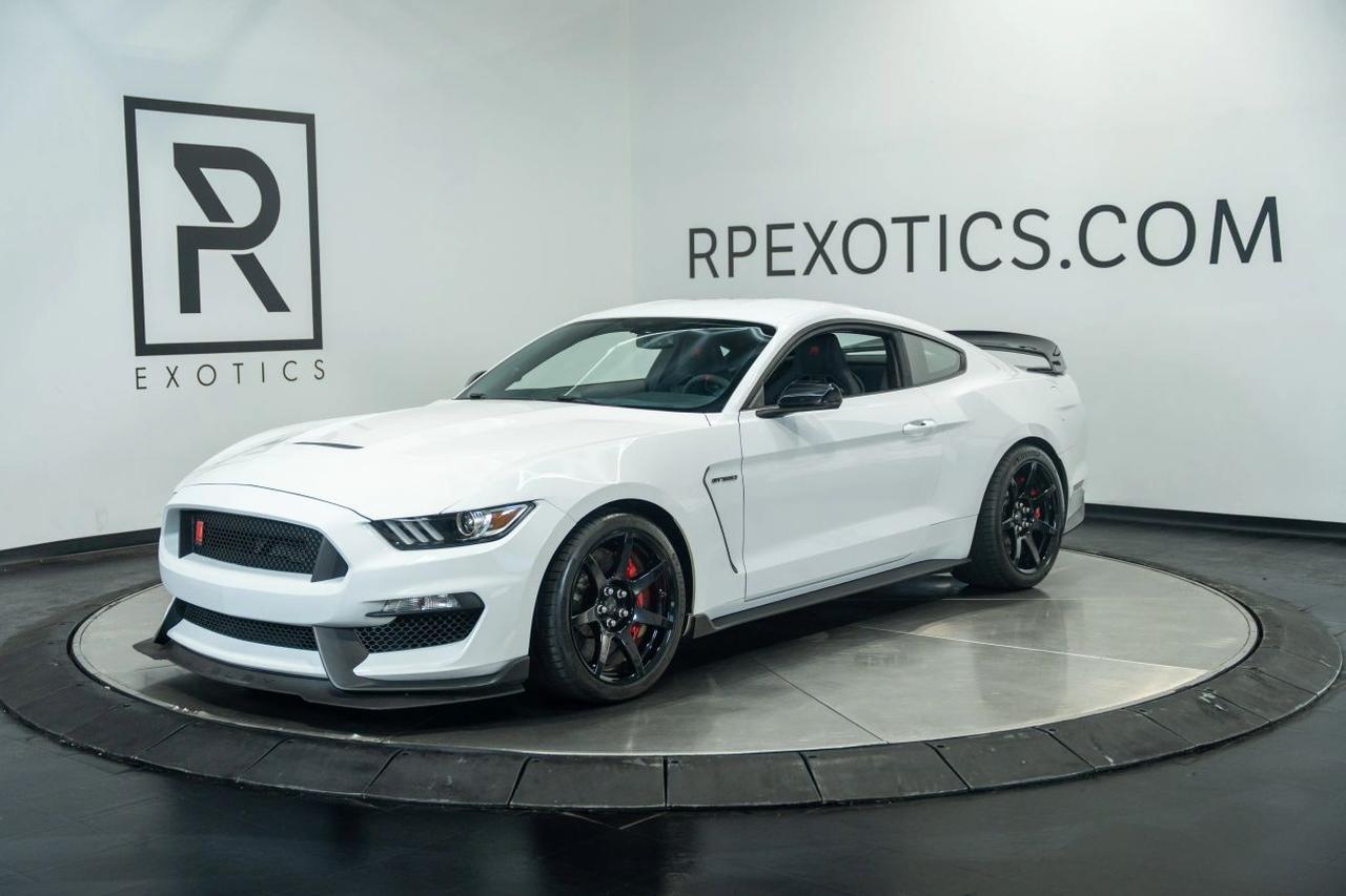 2017 Ford Mustang Shelby GT350R Coupe 2D St. Louis MO