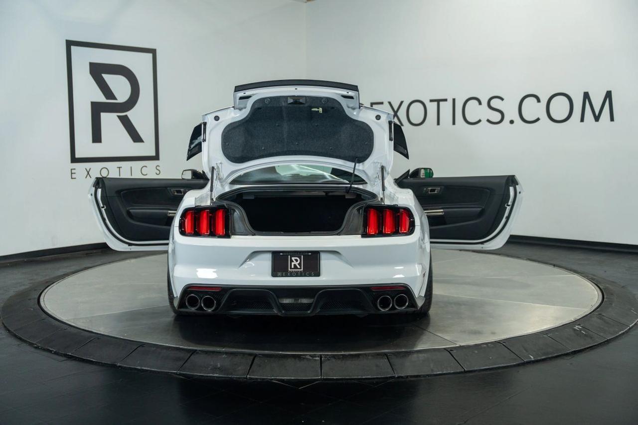 2017 Ford Mustang Shelby GT350R Coupe 2D St. Louis MO