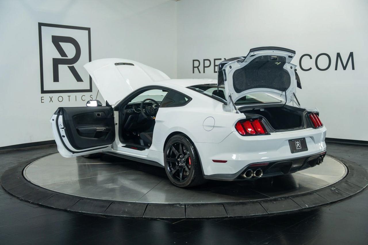 2017 Ford Mustang Shelby GT350R Coupe 2D St. Louis MO