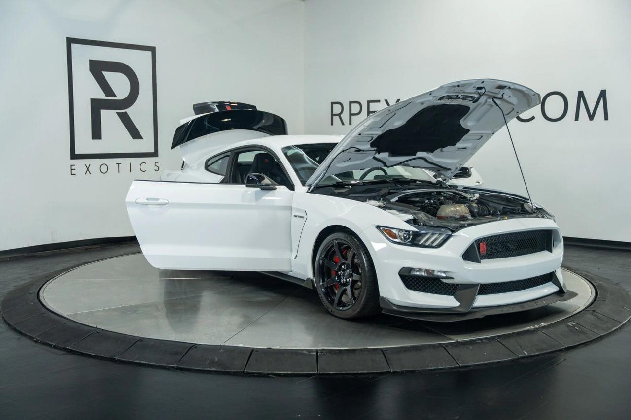 2017 Ford Mustang Shelby GT350R Coupe 2D St. Louis MO