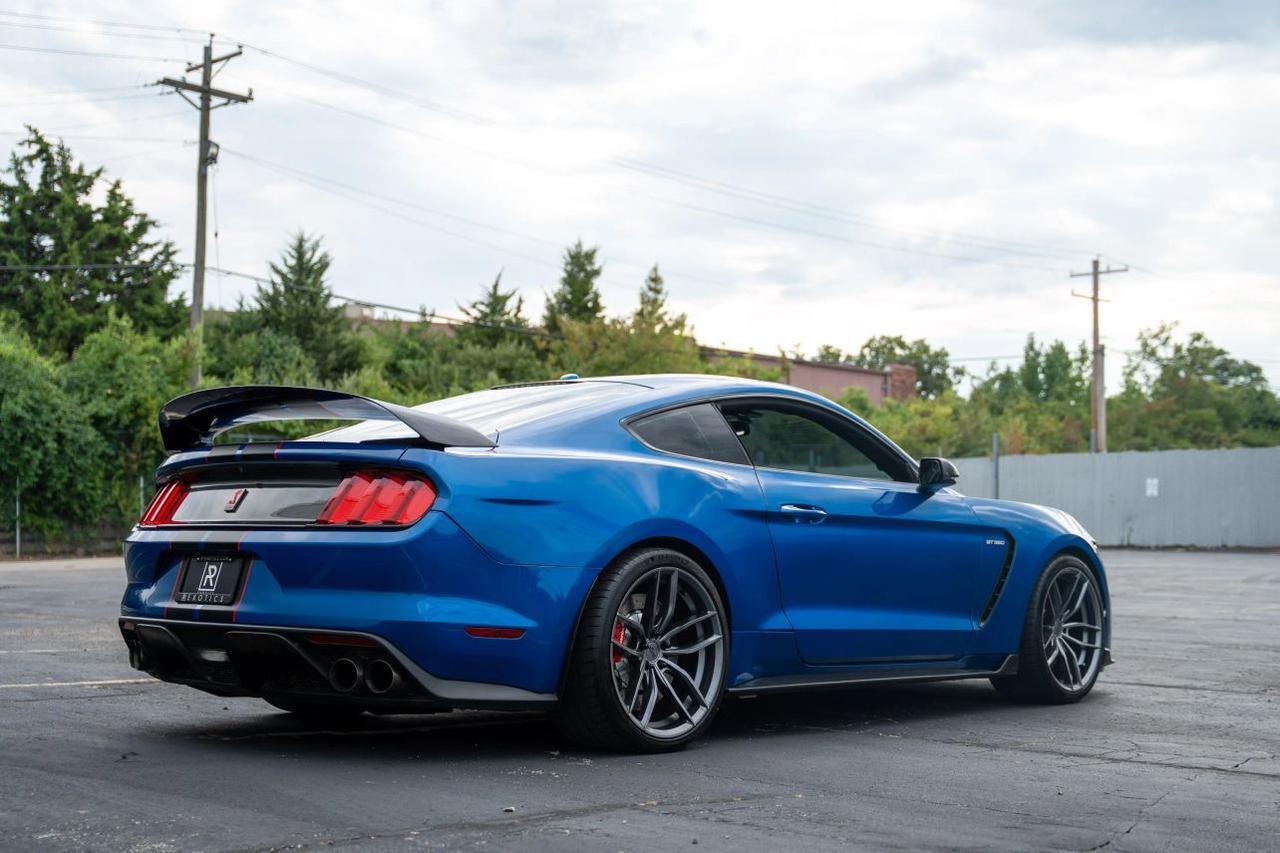 2017 Ford Mustang Shelby GT350R Coupe 2D St. Louis MO