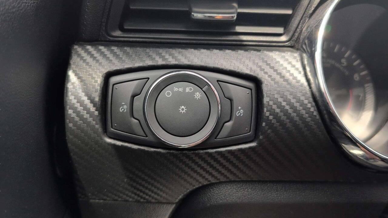 2017 Ford Mustang V6 2dr Fastback Lake Orion MI