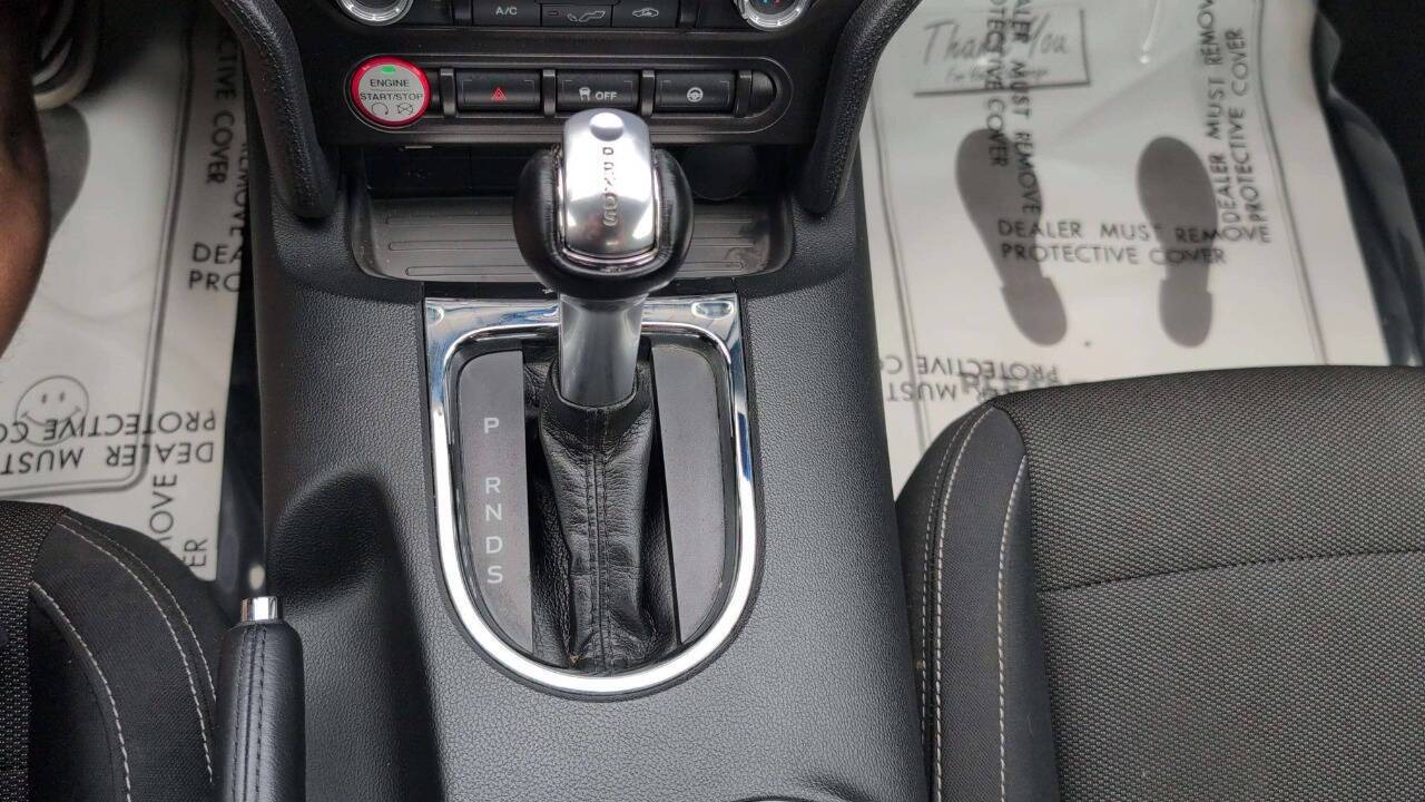 2017 Ford Mustang V6 2dr Fastback Lake Orion MI