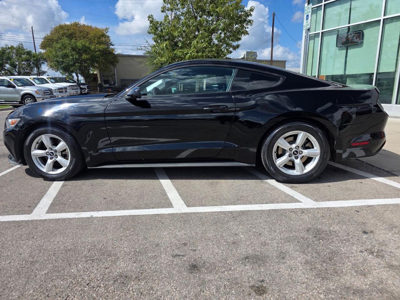 2017 Ford Mustang V6 Austin TX