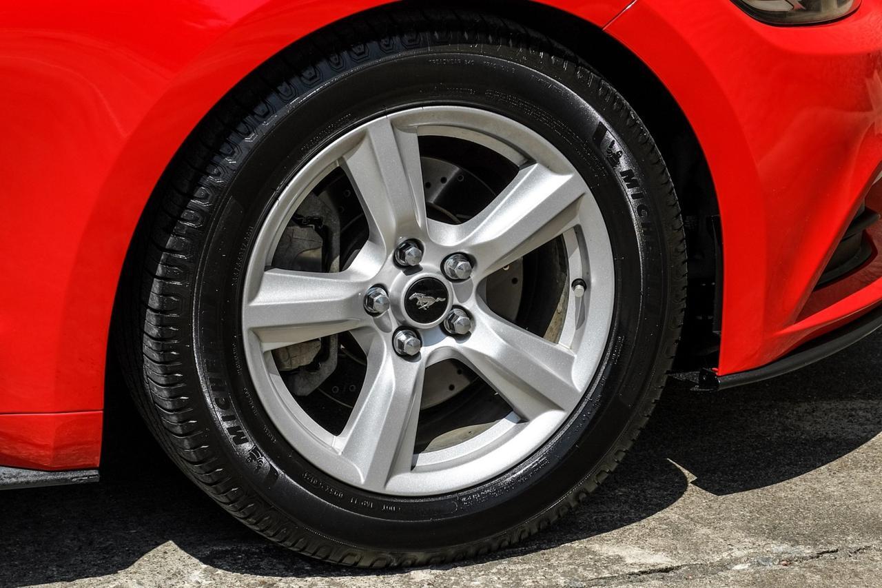 2017 Ford Mustang V6 Farmers Branch TX