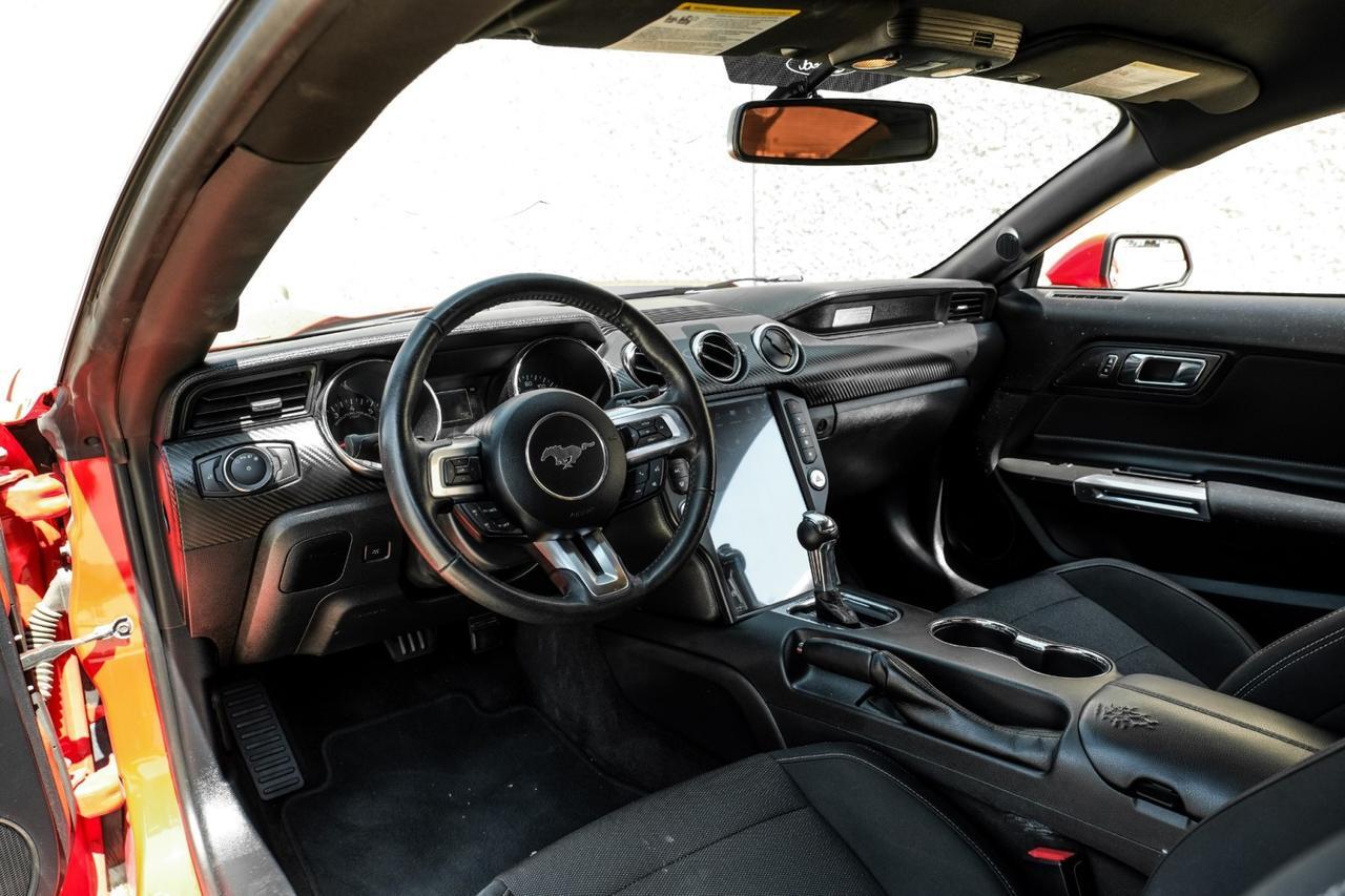 2017 Ford Mustang V6