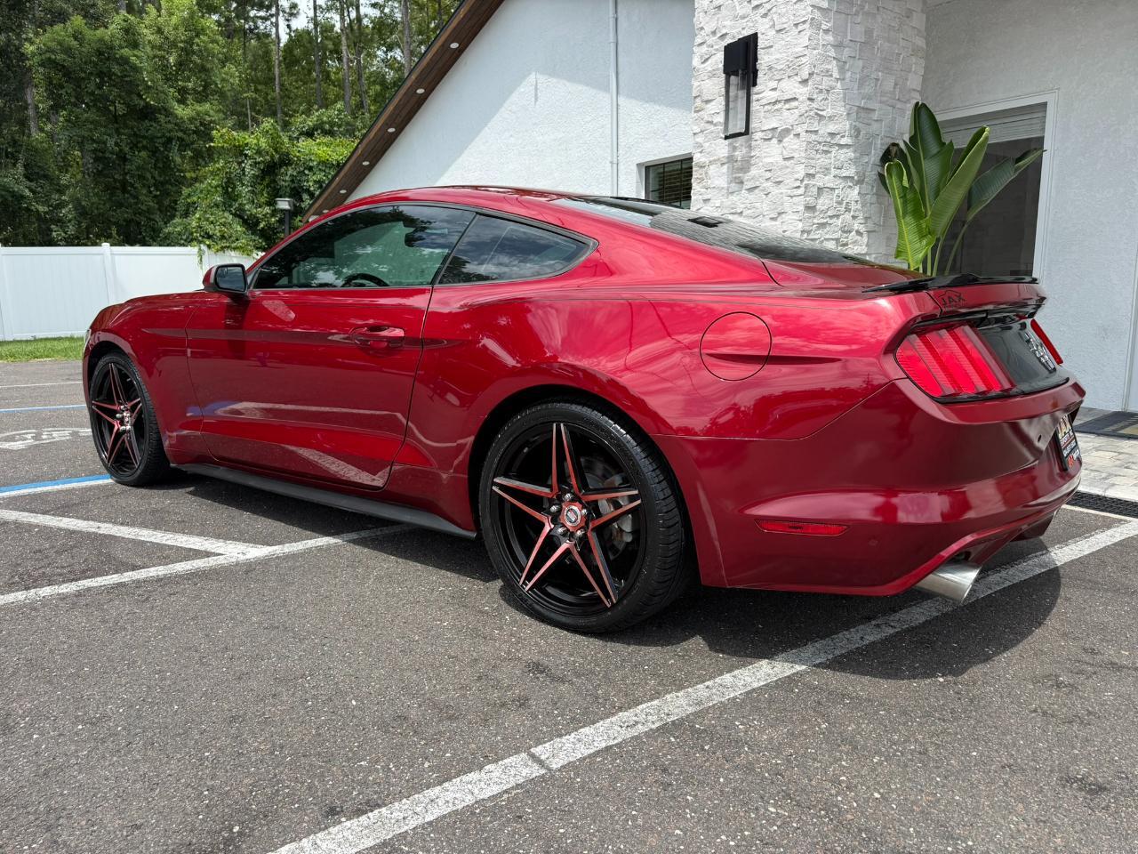2017 Ford Mustang V6 Fastback