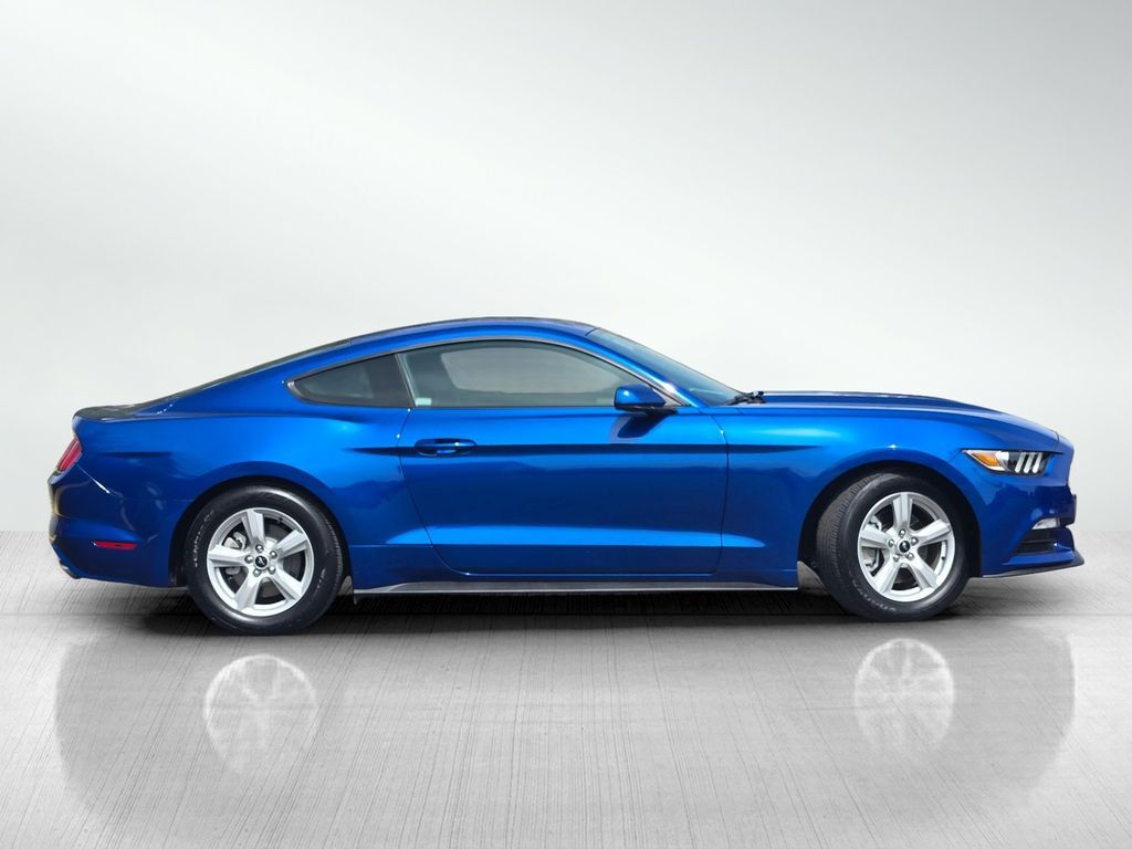 2017 Ford Mustang V6