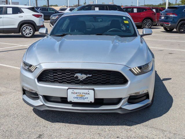 2017 Ford Mustang V6 Castroville TX
