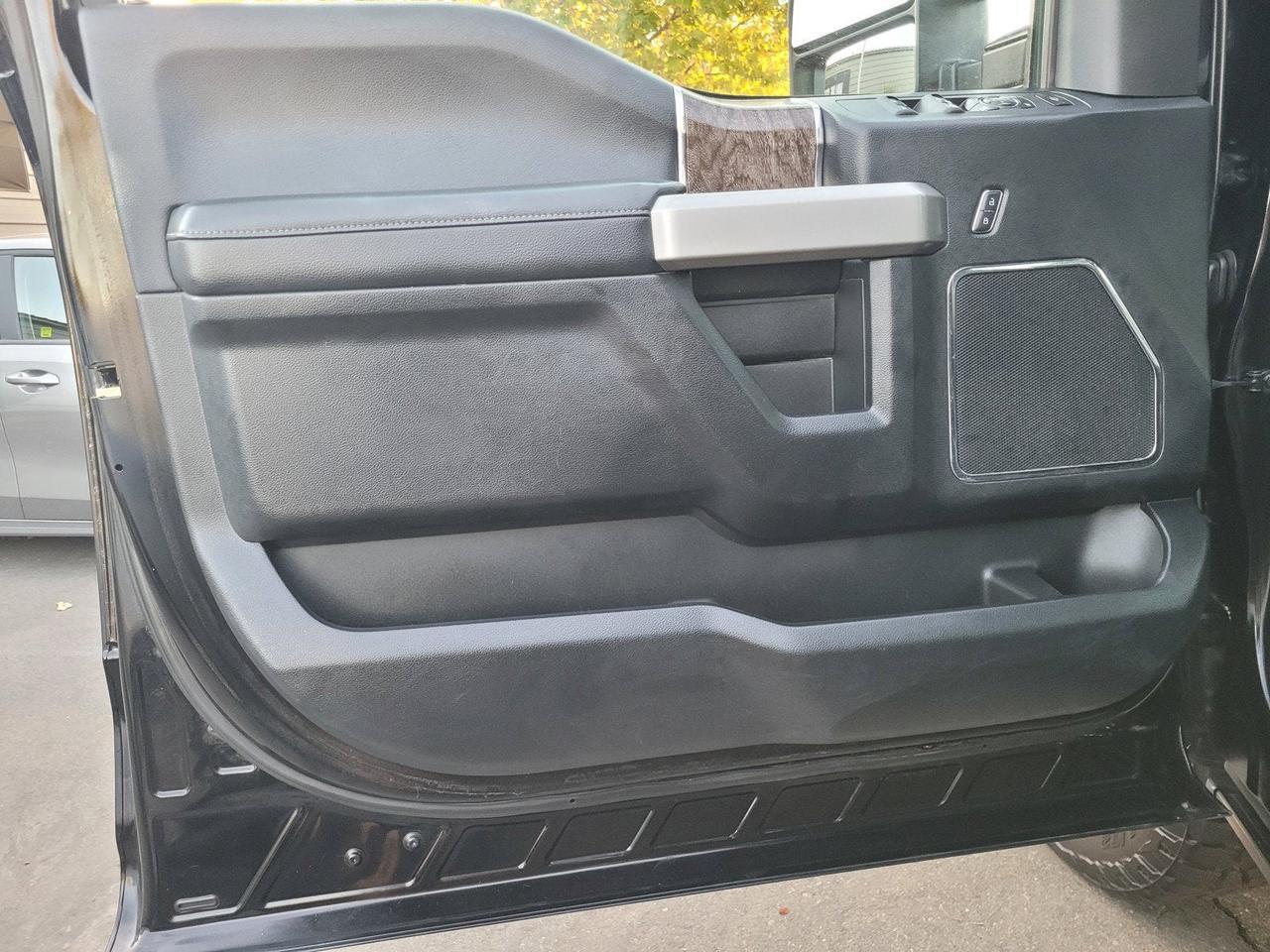 2017 Ford SUPER DUTY F-250 SRW LARIAT Roseville CA