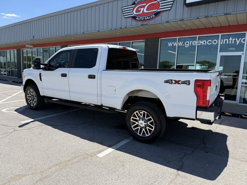 2017 Ford Super Crew F-250 4x4 XL Collinsville OK