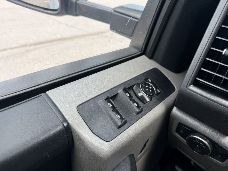 2017 Ford Super Crew F-350 DRW Utility XL Collinsville OK
