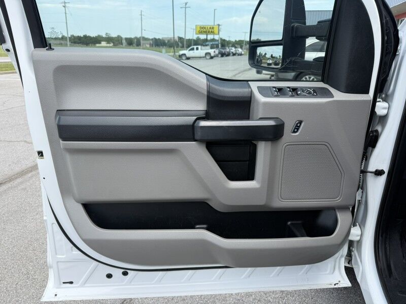 2017 Ford Super Crew F-350 DRW Utility XL Collinsville OK