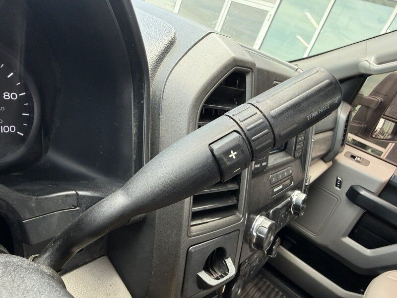 2017 Ford Super Crew F-350 DRW Utility XL Collinsville OK