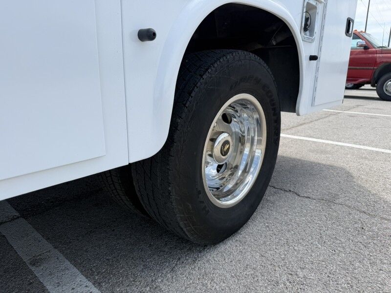 2017 Ford Super Crew F-350 DRW Utility XL Collinsville OK