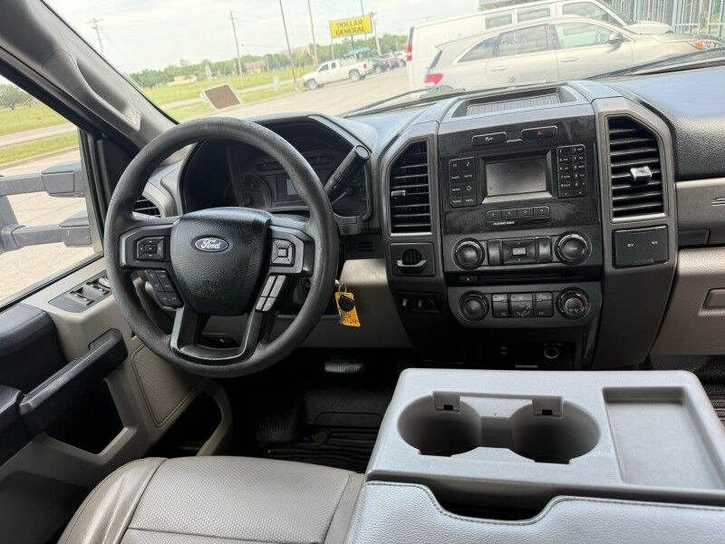 2017 Ford Super Crew F-350 DRW Utility XL Collinsville OK
