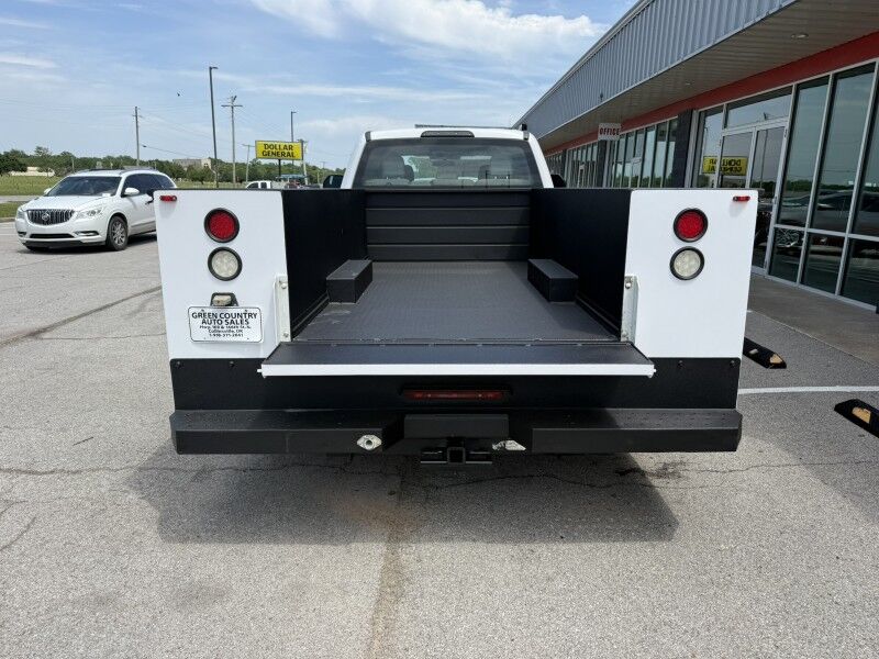 2017 Ford Super Crew F-350 DRW Utility XL Collinsville OK