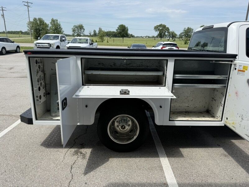 2017 Ford Super Crew F-350 DRW Utility XL Collinsville OK