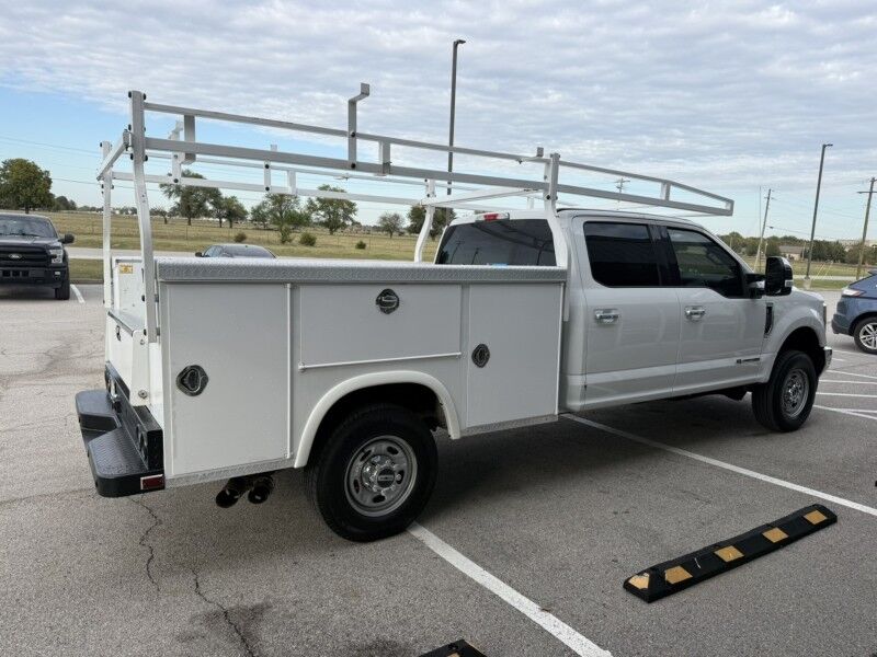 2017 Ford Super Crew F-350 SRW 4x4 Diesel Utility XLT Collinsville OK