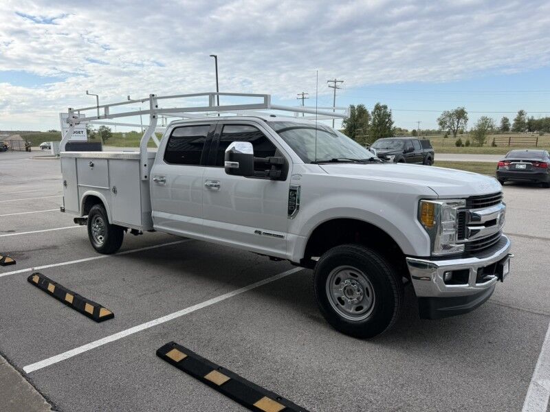 2017 Ford Super Crew F-350 SRW 4x4 Diesel Utility XLT Collinsville OK