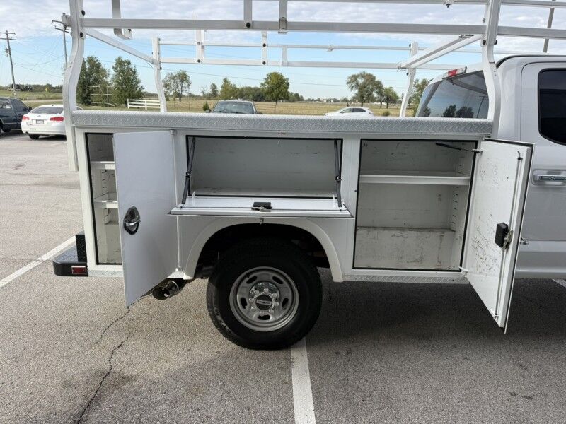 2017 Ford Super Crew F-350 SRW 4x4 Diesel Utility XLT Collinsville OK