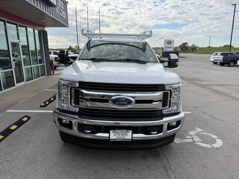2017 Ford Super Crew F-350 SRW 4x4 Diesel Utility XLT Collinsville OK