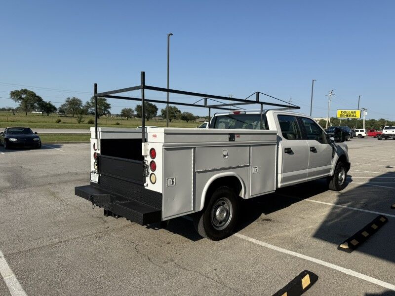2017 Ford Super Crew F-350 SRW Utility XL Collinsville OK