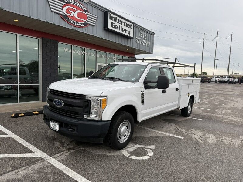 2017 Ford Super Crew F-350 SRW Utility XL Collinsville OK