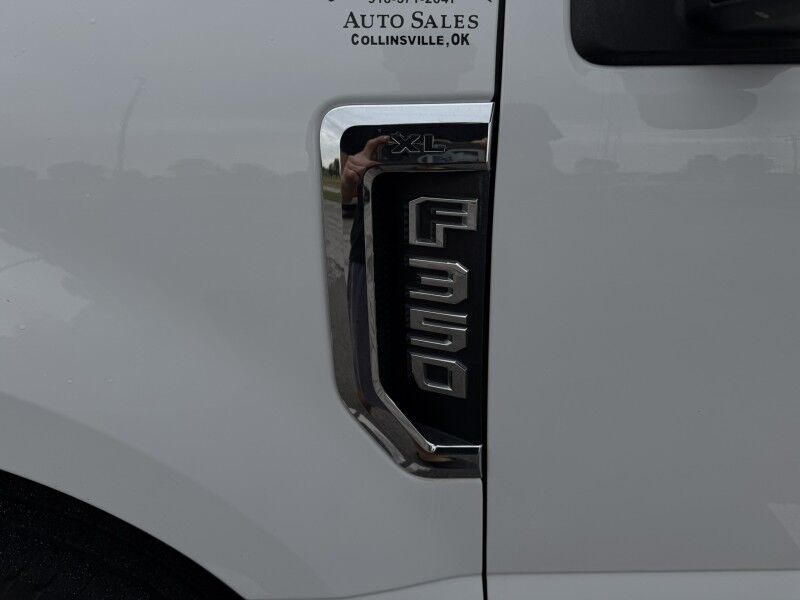 2017 Ford Super Crew F-350 SRW Utility XL Collinsville OK