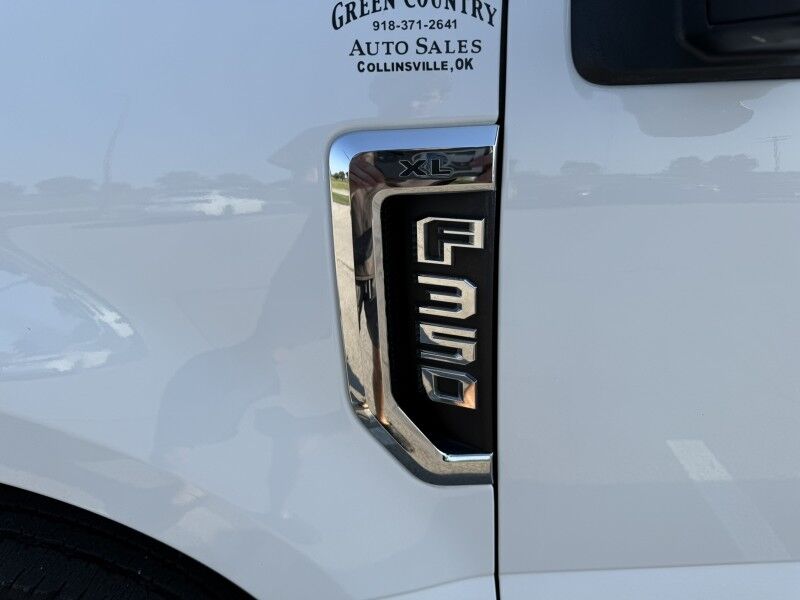 2017 Ford Super Crew F-350 SRW Utility XL Collinsville OK