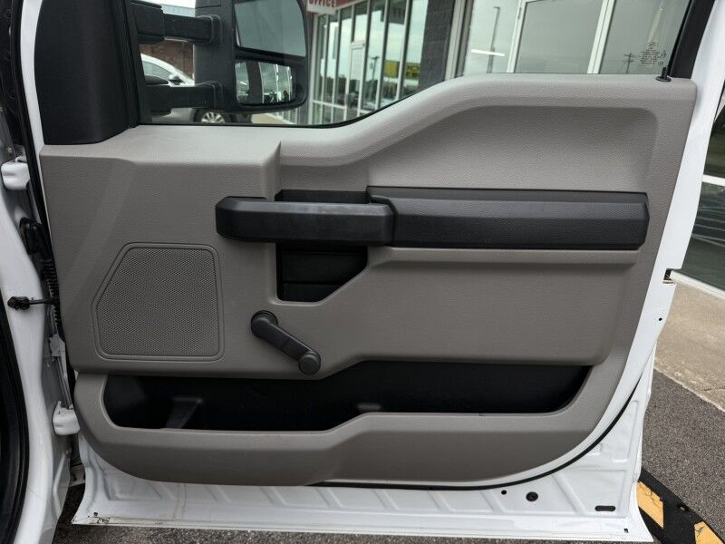 2017 Ford Super Crew F-350 SRW Utility XL Collinsville OK